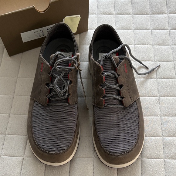 OluKai Men\'s Makia Lace Brown and Gray Sneakers